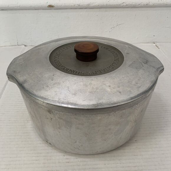 Vtg Magnalite GHC Country Collection 5248 5 Qt Dutch Oven Stockpot Wood Handle - Picture 1 of 7